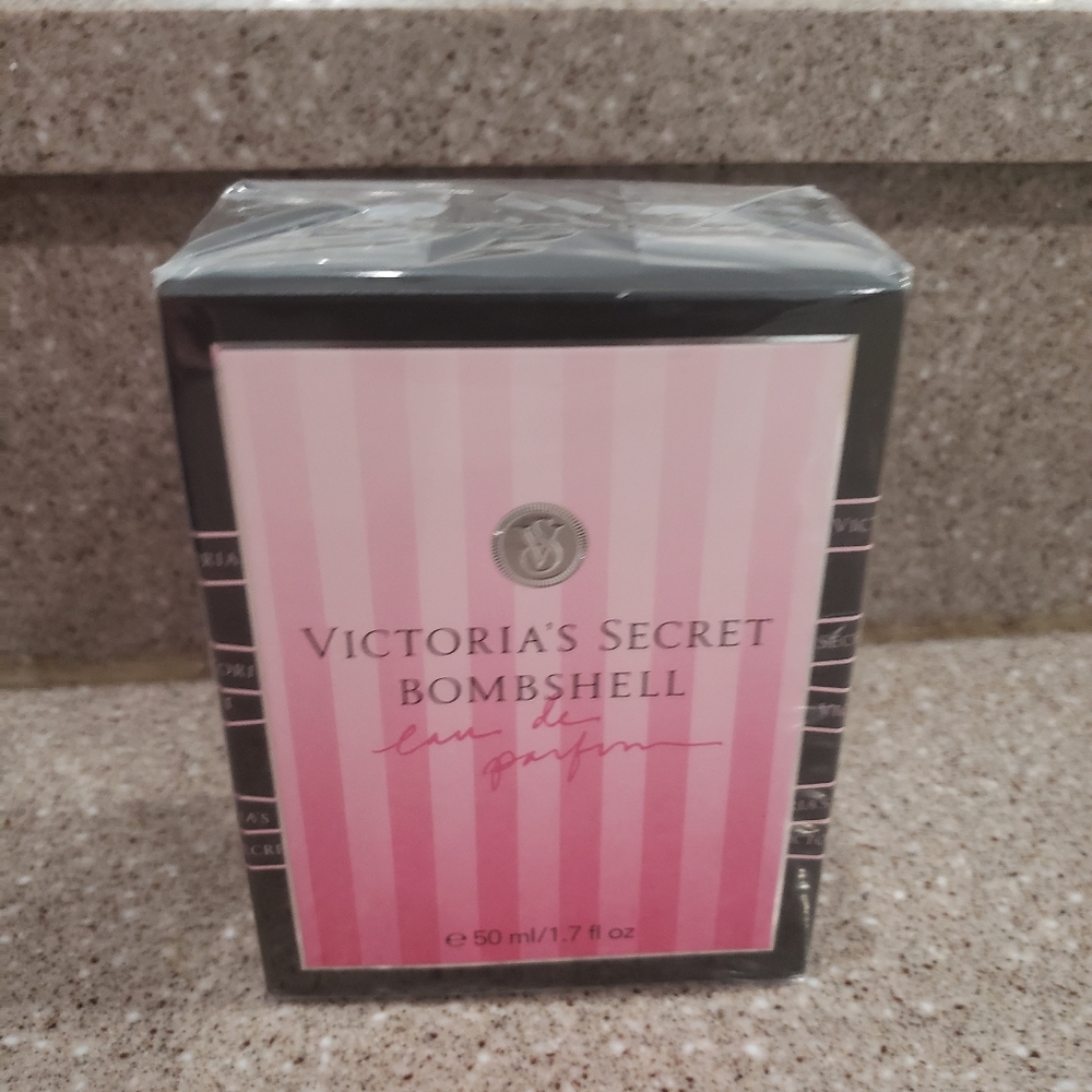 Victoria's Secret BOMBSHELL